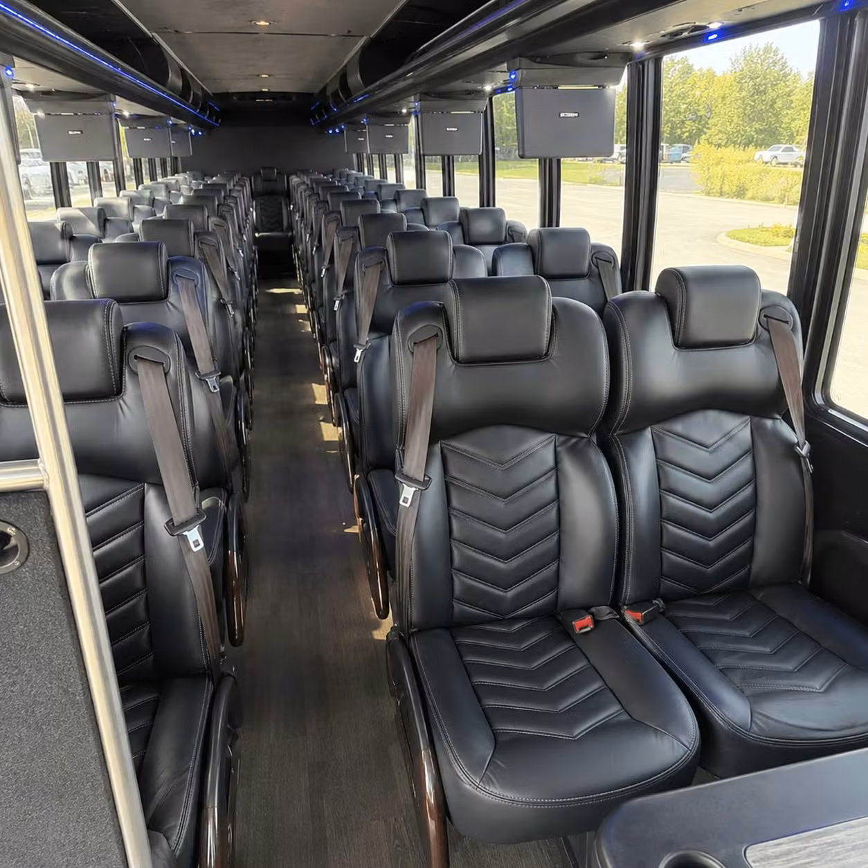 vineland 25 passenger minibus rental